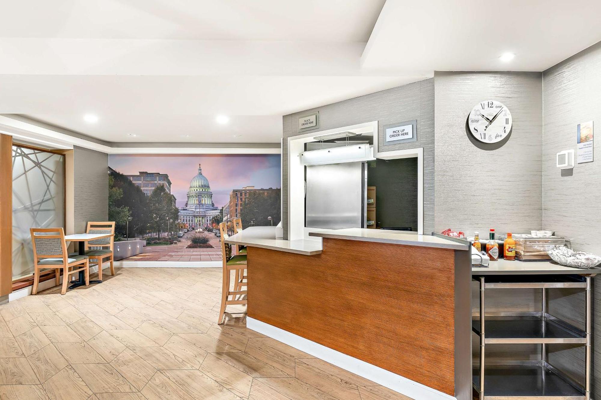 Best Western West Towne Suites Мадисън Екстериор снимка