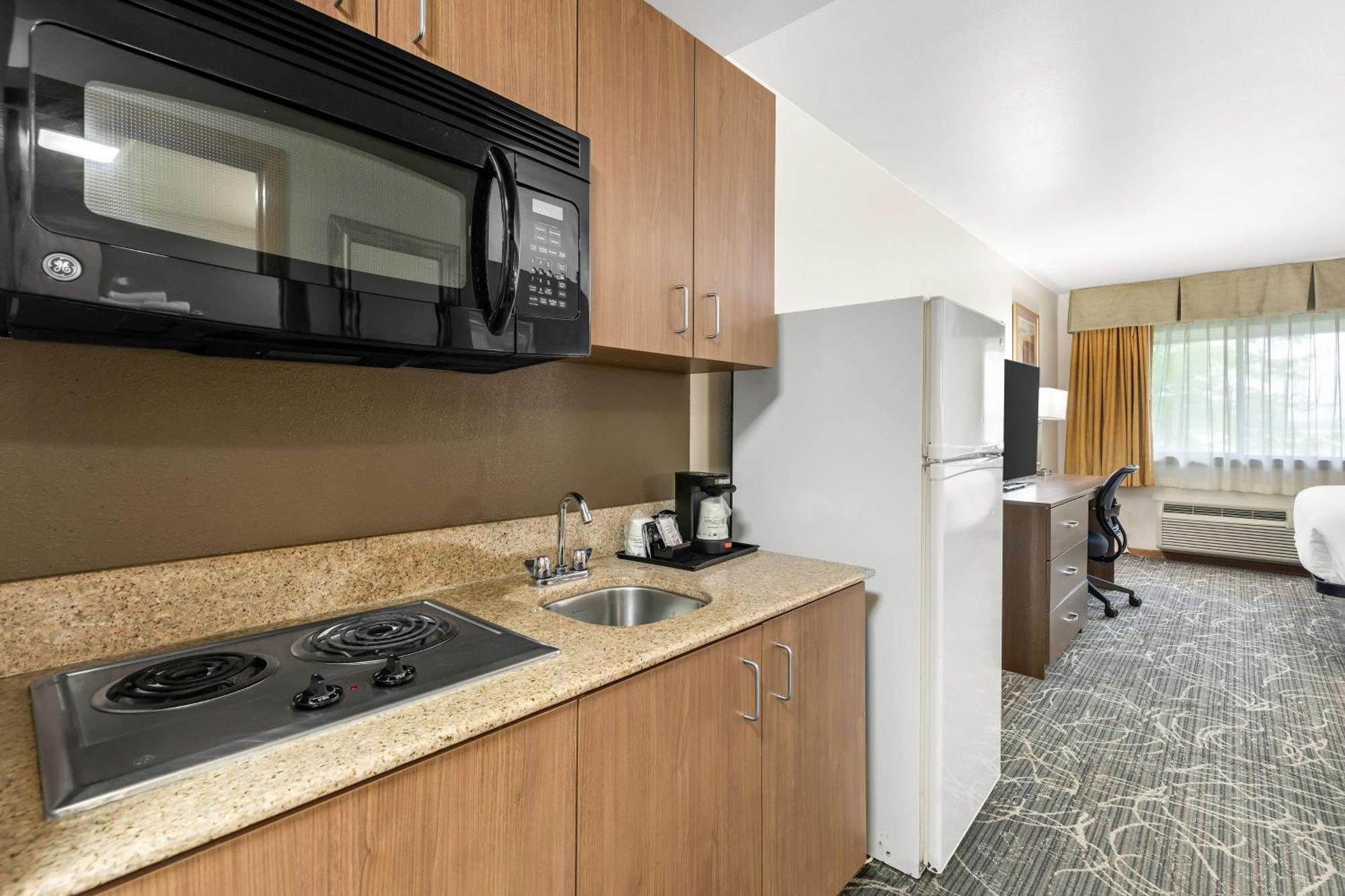 Best Western West Towne Suites Мадисън Екстериор снимка